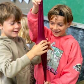 Animations scientifiques en écoles maternelles et primaires sur le thème "L'appareil digestif"