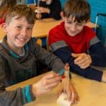Animations scolaires pour enfants : Aimant quand tu nous tiens ! 8
