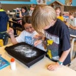 Animations scientifiques en écoles maternelles et primaires sur le thème "L'oreille, une mécanique bien huilée"
