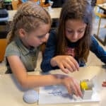 Animations scientifiques en écoles maternelles et primaires sur le thème "L'oreille, une mécanique bien huilée"