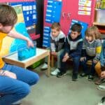 Animations scientifiques en écoles maternelles et primaires sur le thème "C'est dans l'air"