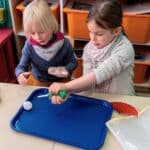 Animations scientifiques en écoles maternelles et primaires sur le thème "C'est dans l'air"