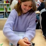Animations scolaires électricité pour enfants : Les électrons se bousculent 5