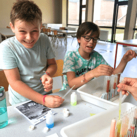 Stages de vacances pour enfants de 8 à 12 ans ayant pour thème 'Chercheur de l'impossible'