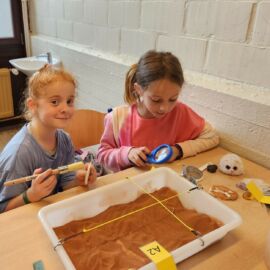 Stages de vacances pour enfants de 8 à 12 ans ayant pour thème 'Chercheur de l'impossible'